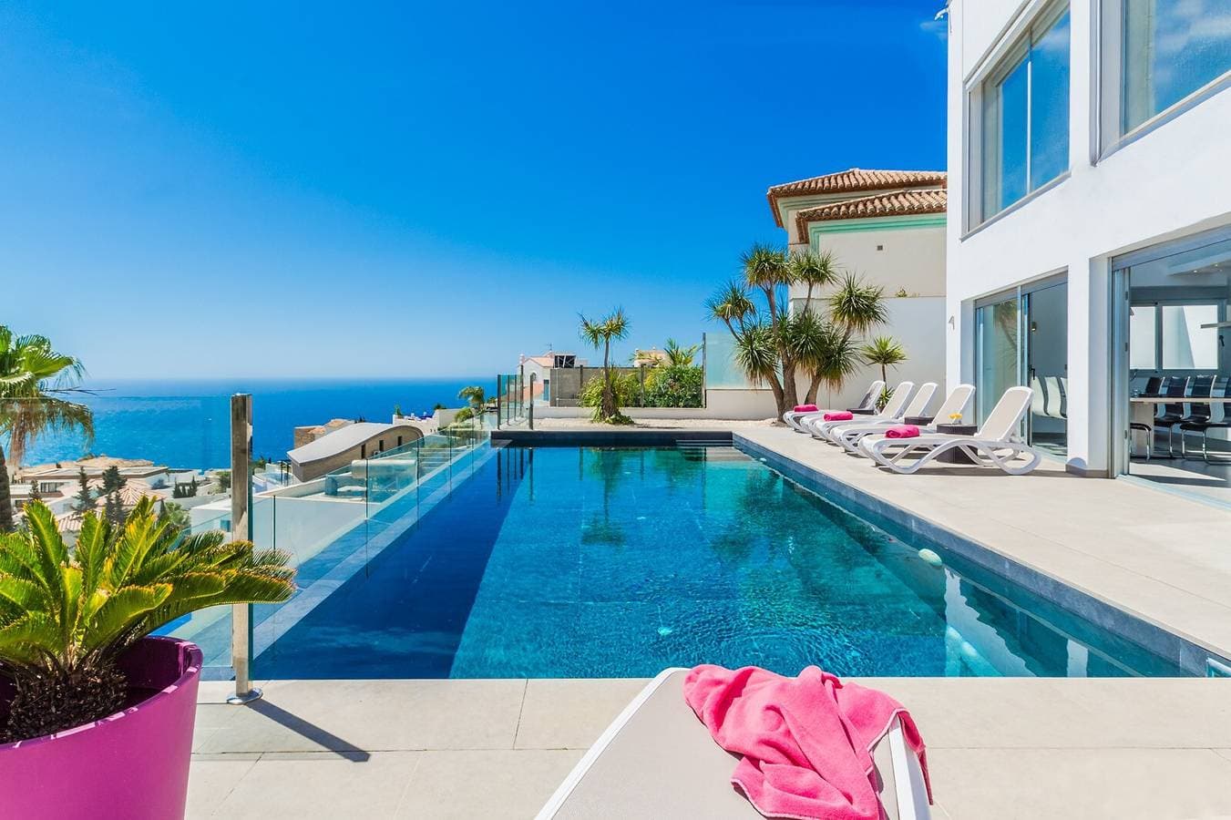 Foto 4 von 42: Villa 'Malaika' mit Meerblick, WLAN und Klimaanlage