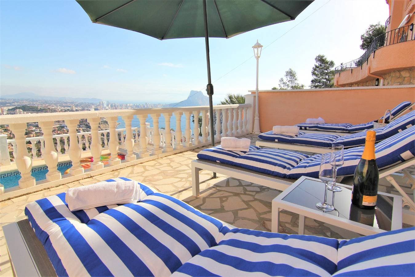 Foto 9 von 55: -Gran Vista-Wifi y Parking Gratis.