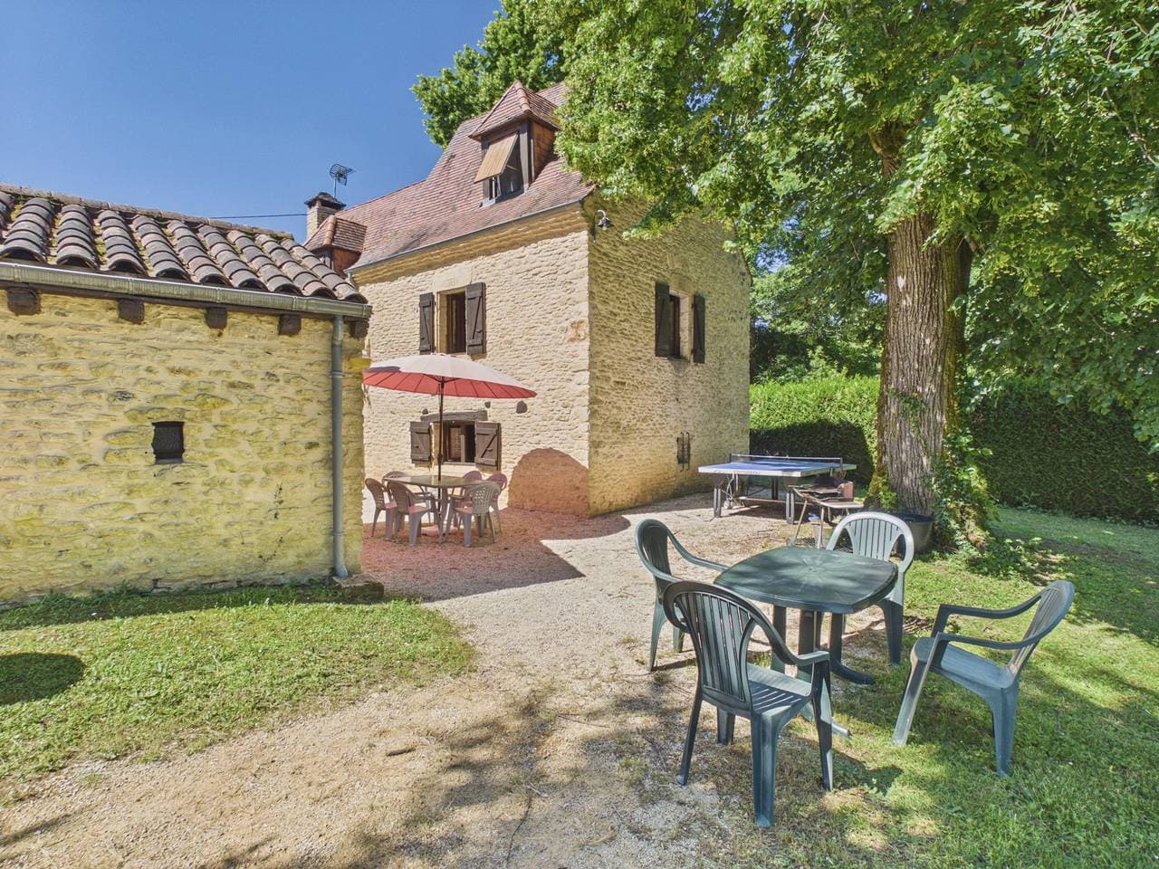 Landhaus f&uuml;r 6 Personen mit Pool und Garten 1