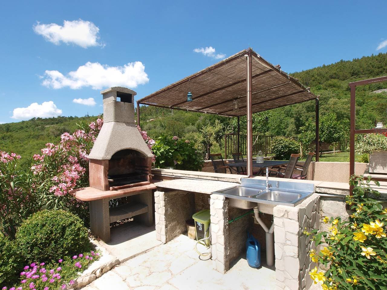 Foto 6 von 35: Ferienhaus für 6 Personen mit Terrasse