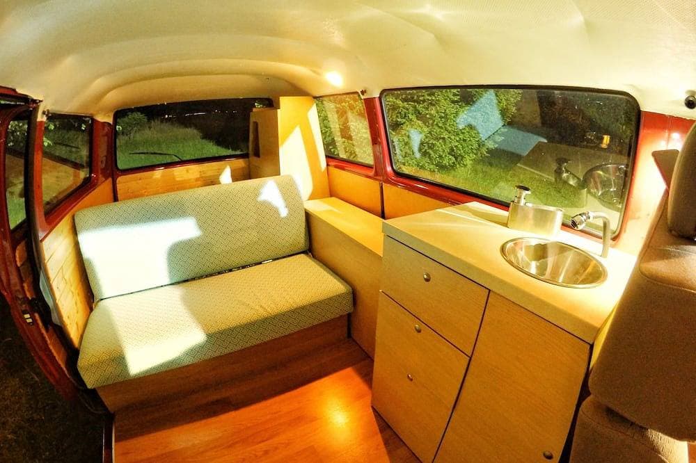 Foto 10 von 10: Redzo, ein Vw-Wohnmobil aus dem Jahr 1981