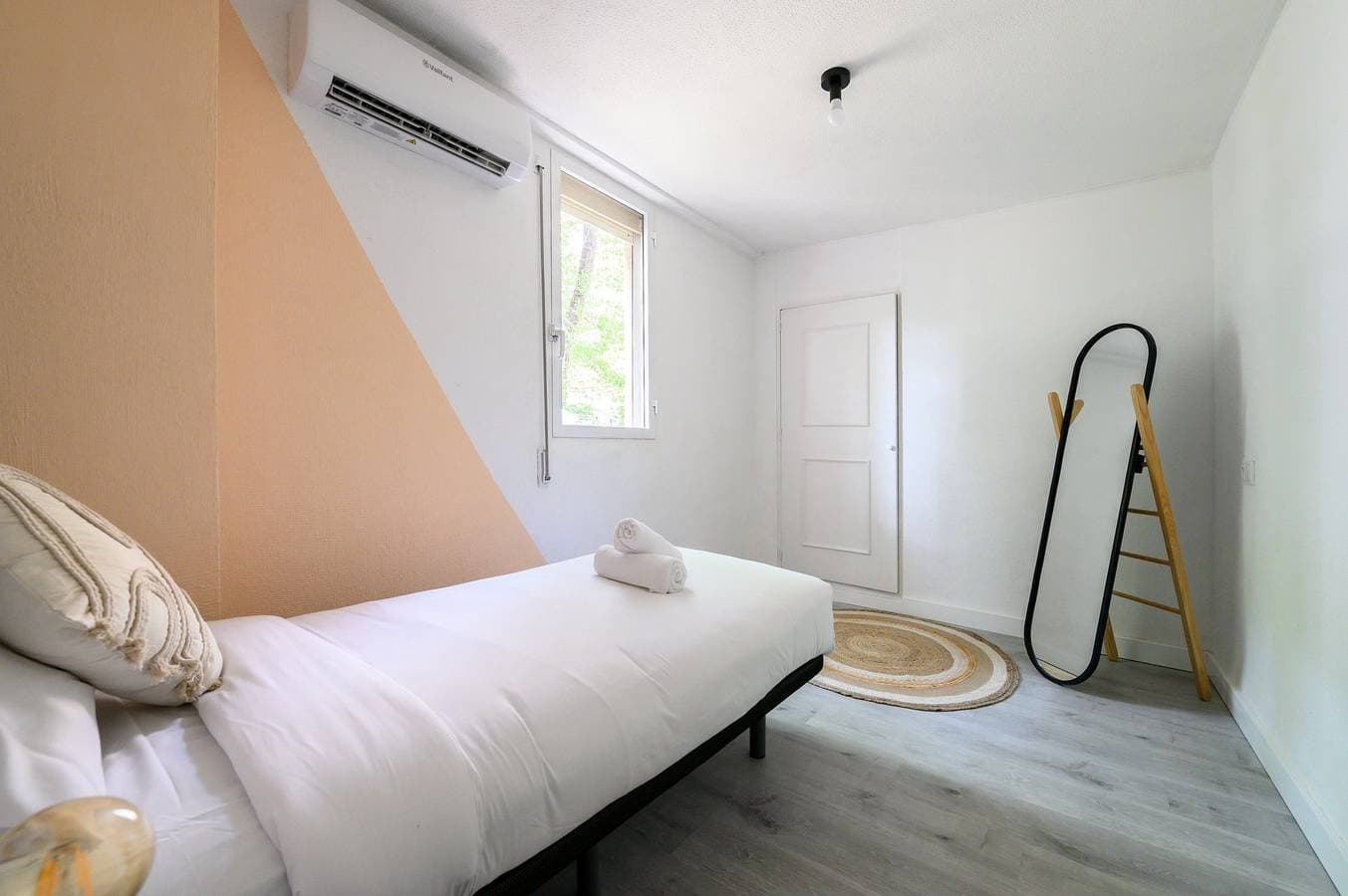 Foto 4 von 32: GuestReady - Authentic Madrid Stay