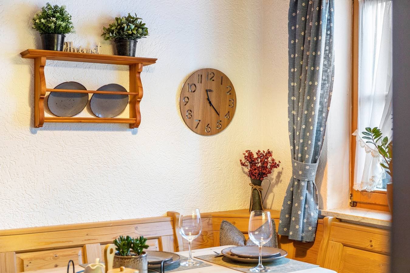 Foto 11 von 29: Ferienwohnung Reintal mit Bergblick, Balkon und WLAN