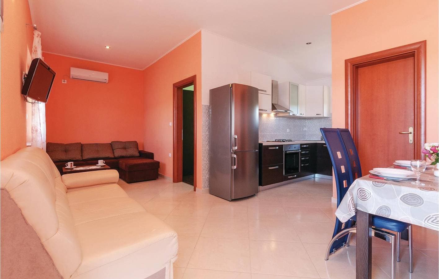 Foto 5 von 27: Gemütliche Wohnung mit Terrasse, WLAN und Parkplatz, 1,5 km bis zur Küste