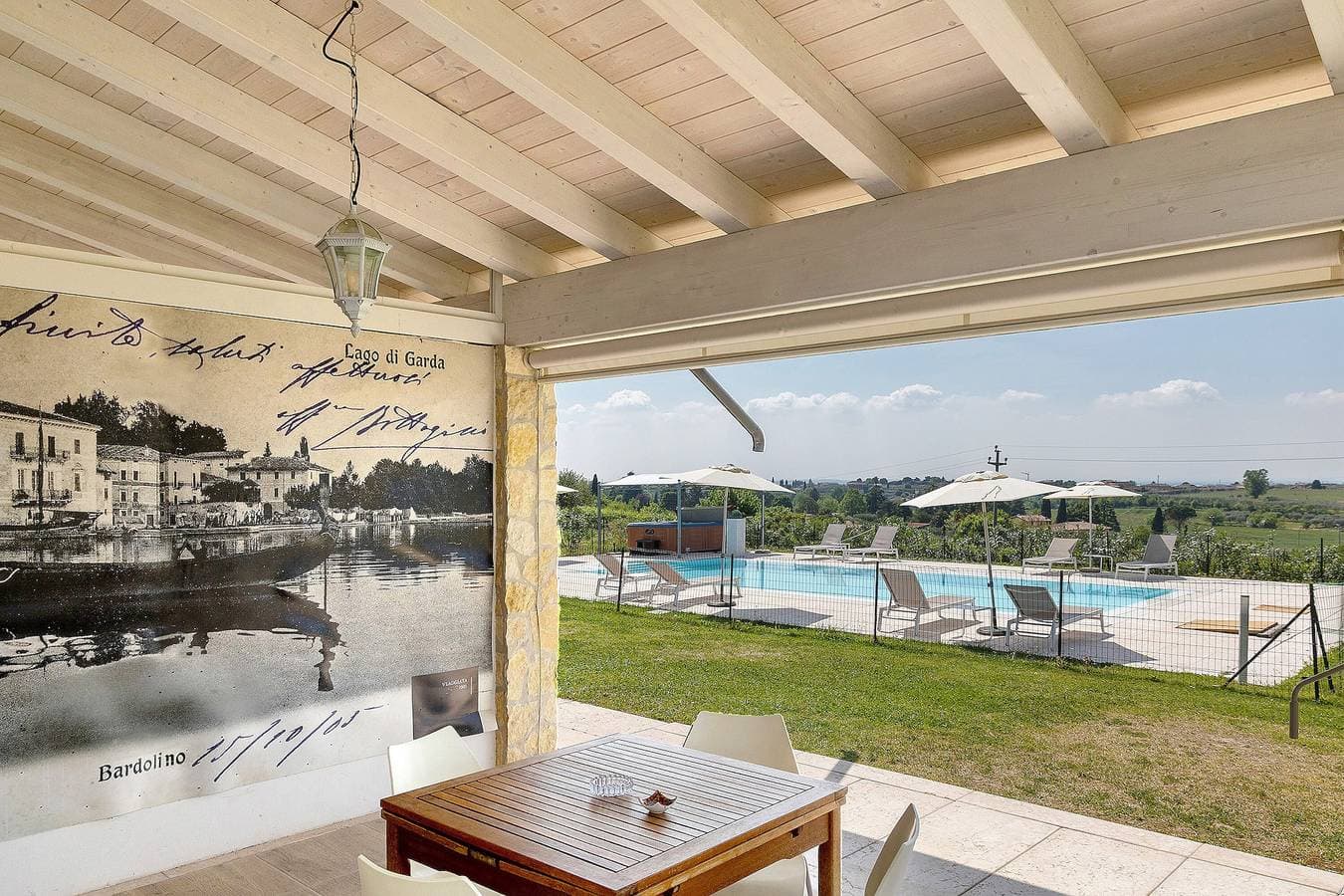 Foto 12 von 41: Bardolino Golden Hill – Private Villa mit Pool und Whirlpool in den Hügeln