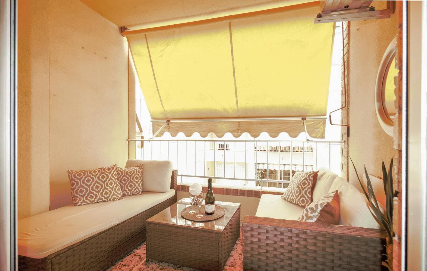 Foto 7 von 15: Appartement am Strand mit Terrasse & A/C
