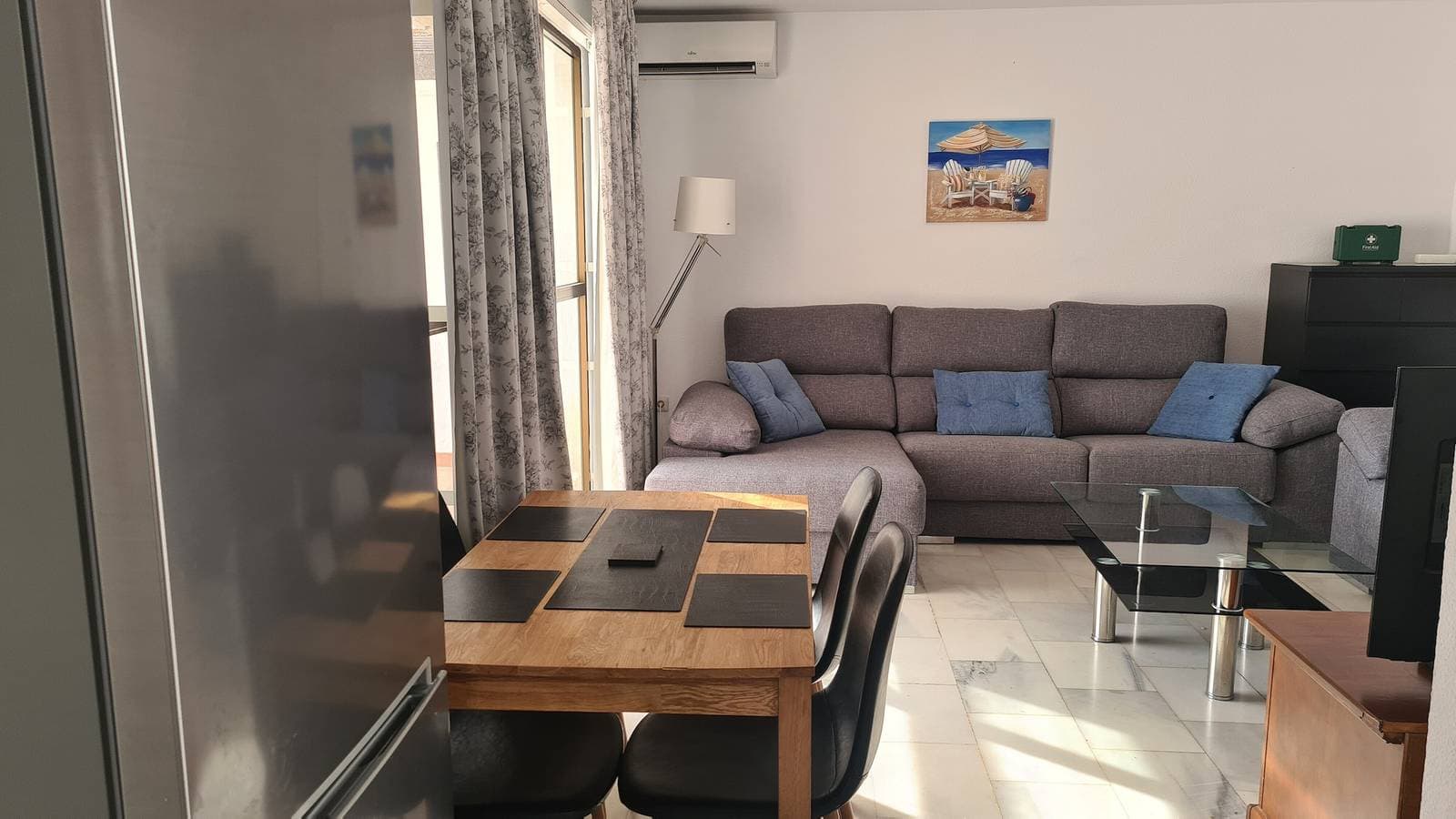 Foto 5 von 32: Penthouse-Apartment im Pueblo Evita mit Meer- & Bergblick, Pool, Terrasse, Klimaanlage & WLAN