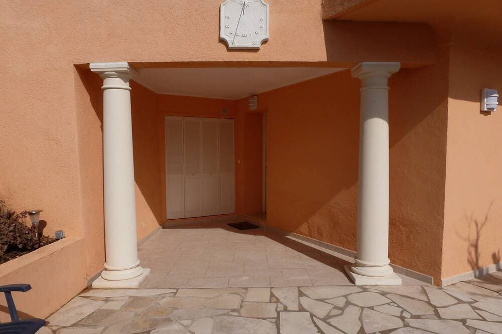 Foto 10 von 30: Promo / September / Luxus-Wohnung, Seeblick Theoule / Trayas