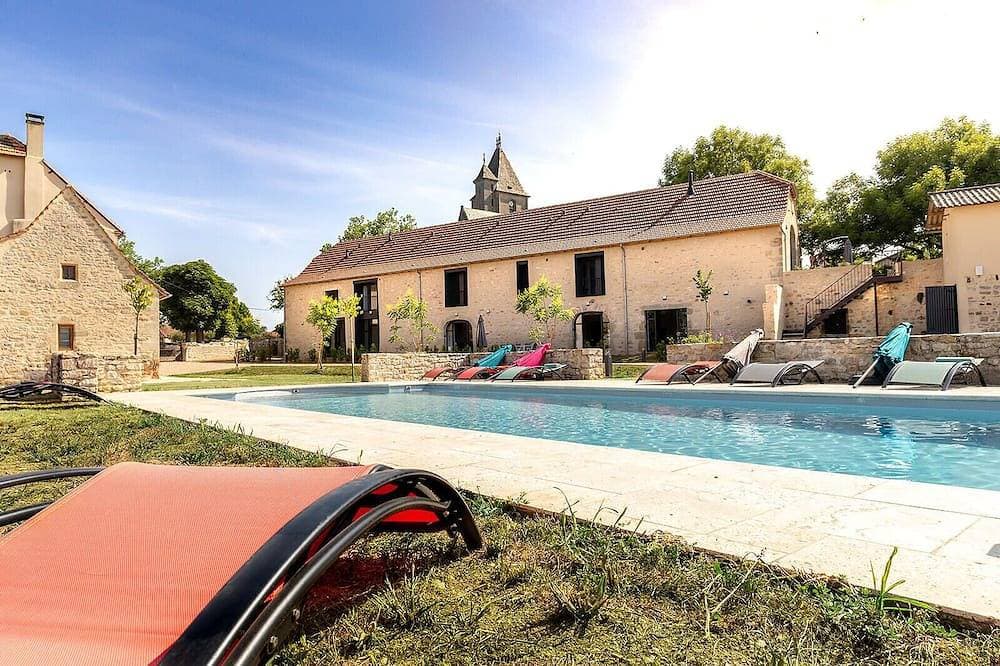 Barn La Roca Masia - Les Pivoines, swimming pool, garden, 1 bedroom 2/4 persons 1