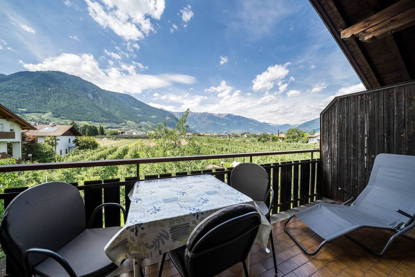 Foto 9 von 13: Ferienwohnung "Mutspitz Leilichhof" mit Bergblick, WLAN, Balkon & Garten