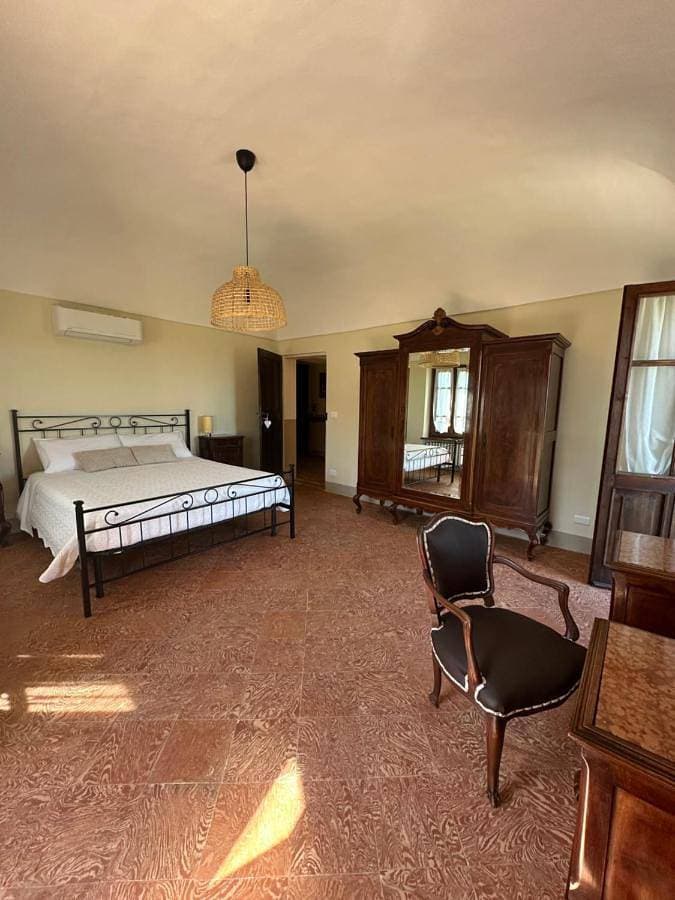 Foto 4 von 32: Two-Bedroom Apartment