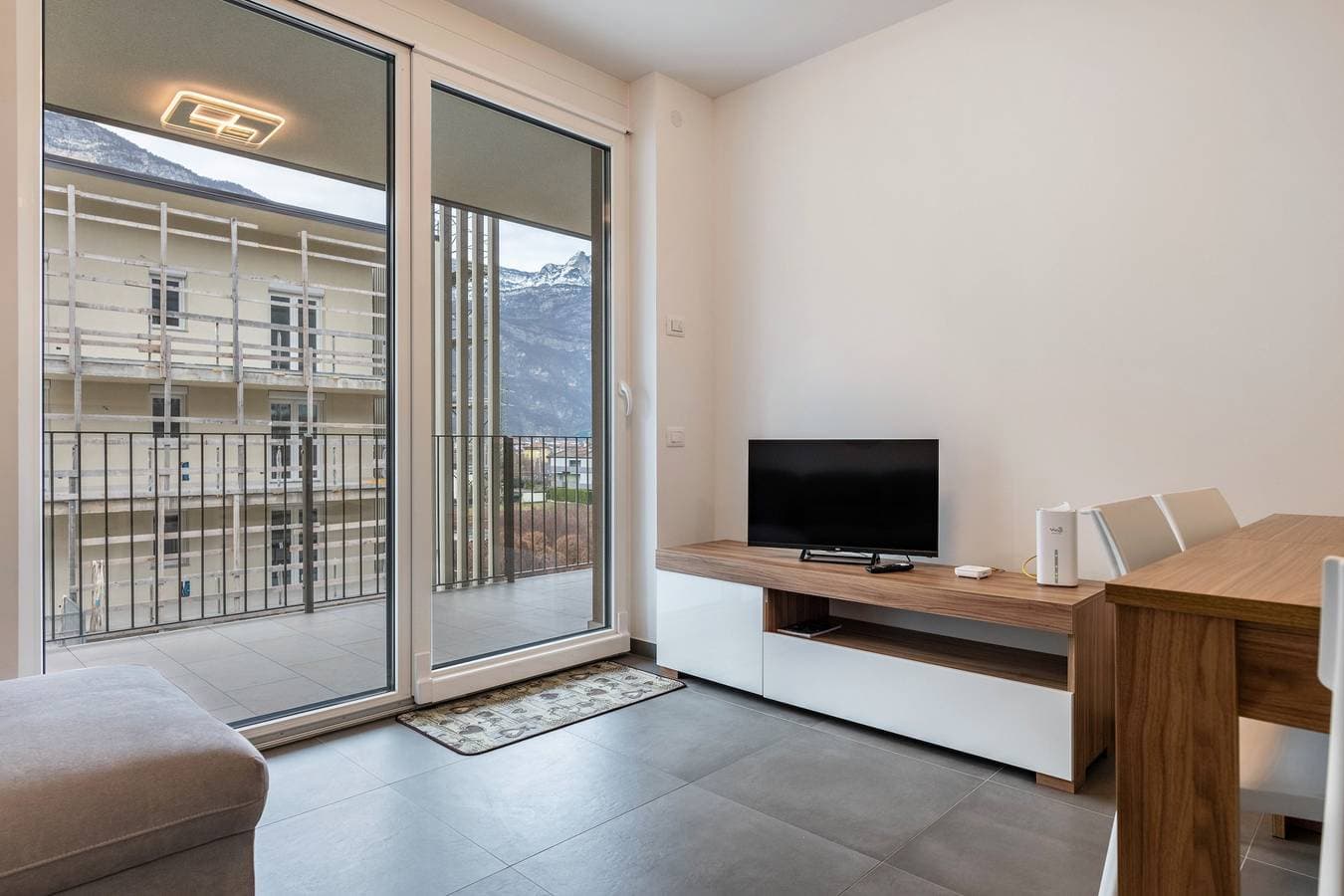 Foto 2 von 27: Ferienwohnung 'Casa Canova- Kostenloses Parken' mit Bergblick, privater Terrasse und Wi-Fi