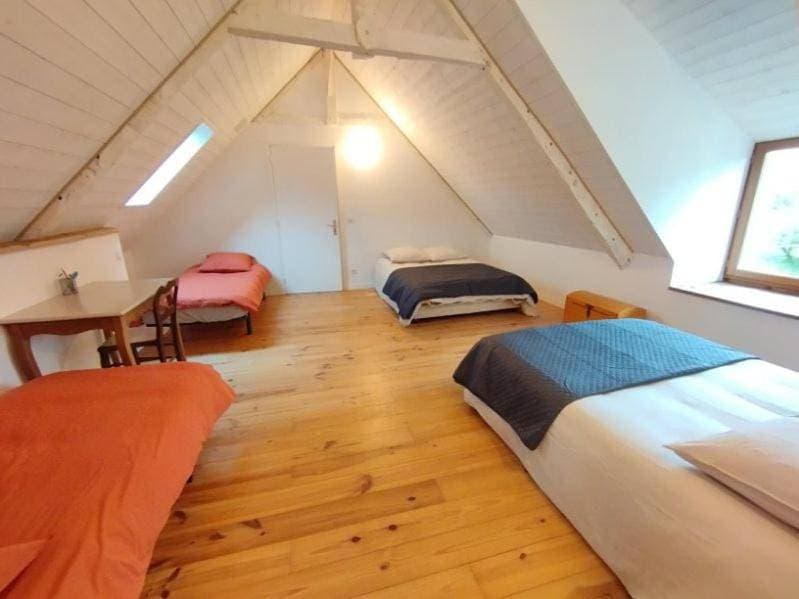 Foto 5 von 10: Three-Bedroom House