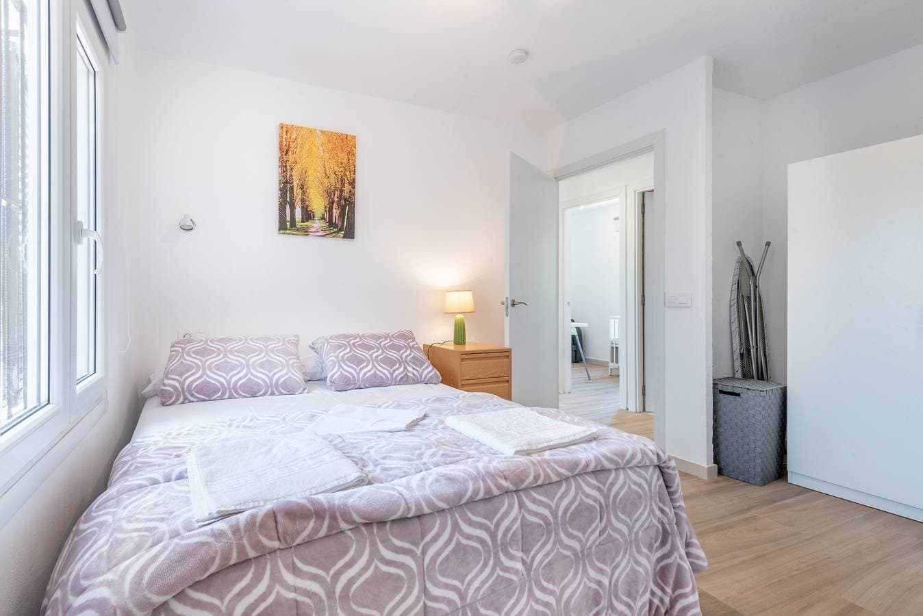 Foto 11 von 26: Modernisiertes Landhaus mit Dachterrasse, Garten und WLAN