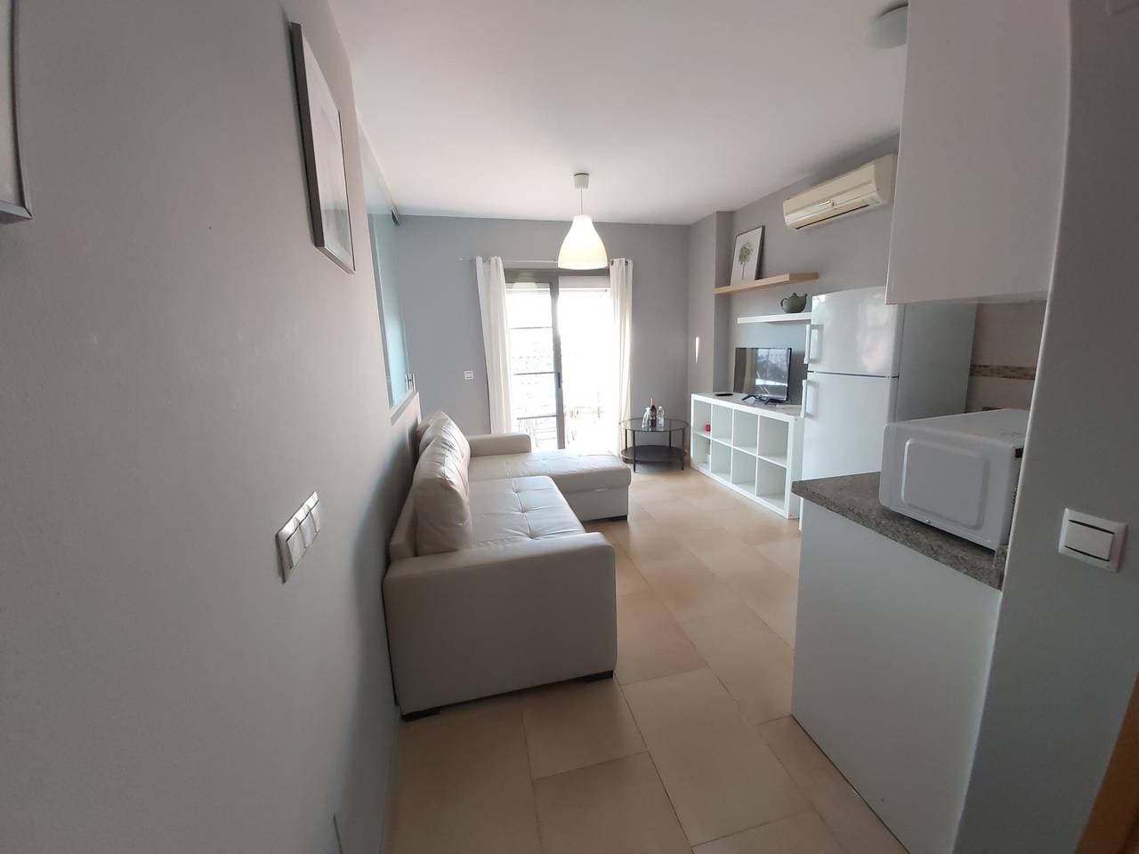 Foto 7 von 32: Ferienwohnung für 4 Personen mit Terrasse