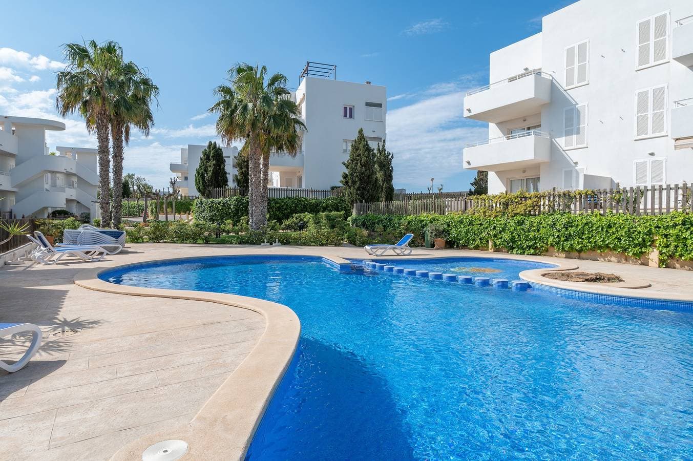 Foto 2 von 23: Ferienwohnung 'El Puerto I Cala Dor Marina' mit Gemeinschaftspool, WLAN und Klimaanlage