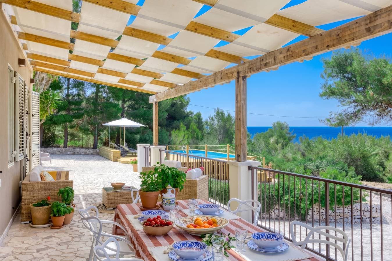 Foto 5 von 41: Sandstrand 2km: Panorama-Meerblick-Villa mit Pool