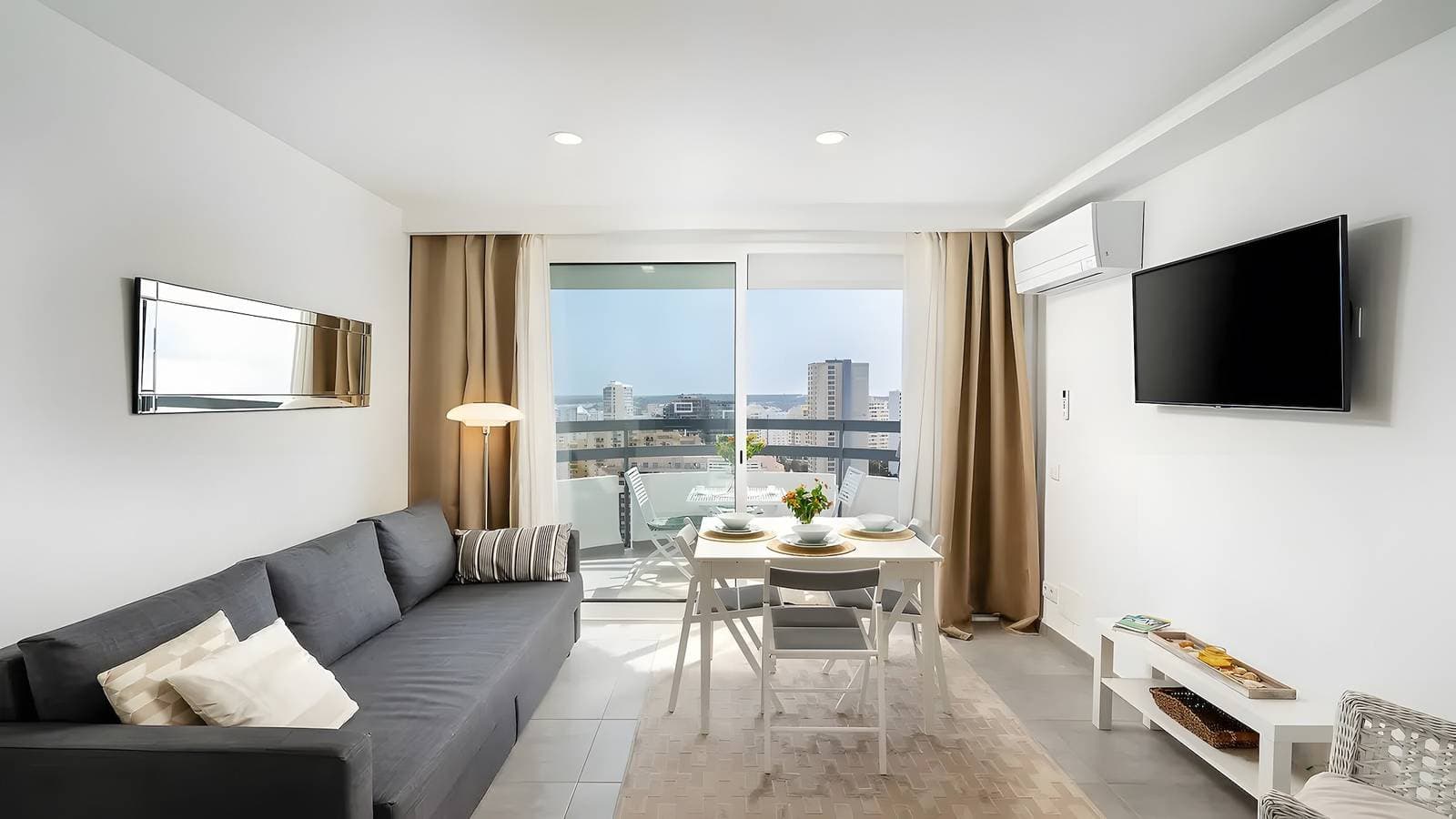 Foto 7 von 24: Apartment „Vista Bonita“ mit Meerblick, WLAN und Klimaanlage