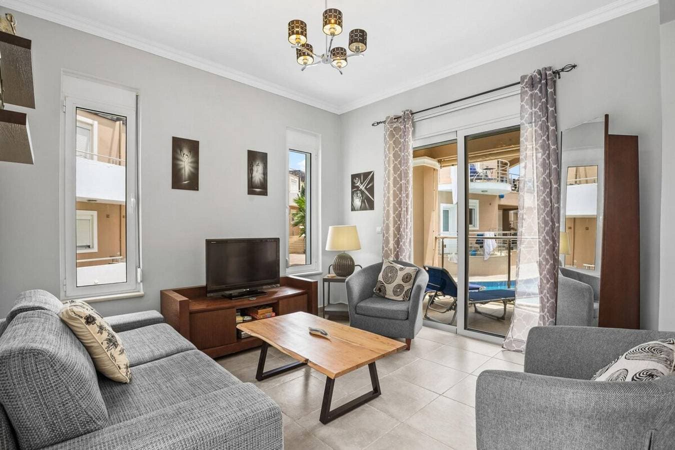 Foto 3 von 26: Villa für 4 Personen mit Terrasse
