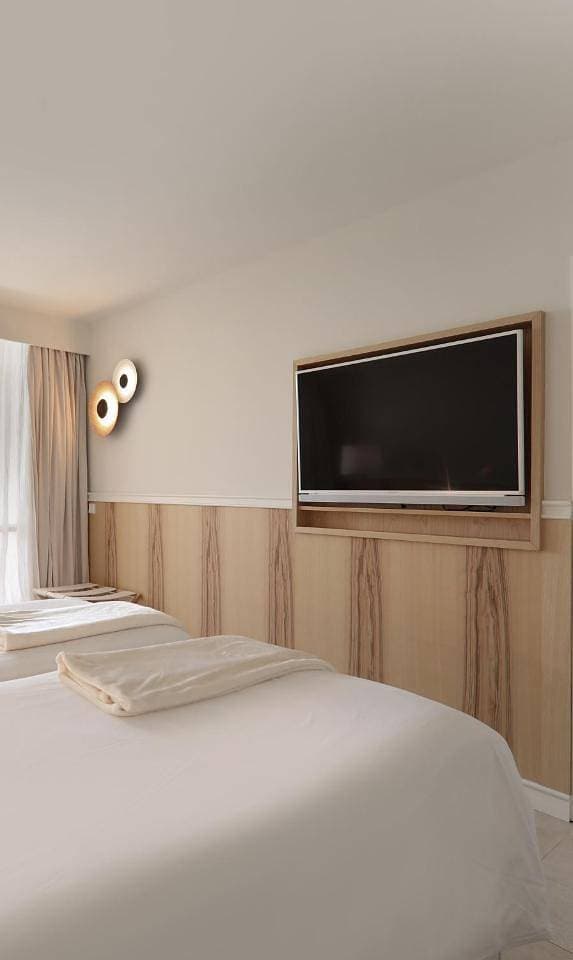 Foto 9 von 10: Twin Room with Side Sea View