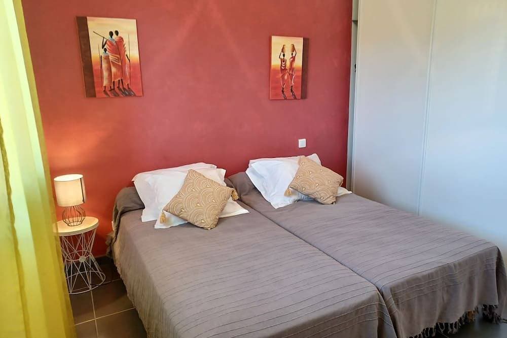 Foto 8 von 30: Apt heated pool, wifi, 2 bedrooms, air conditioning, 7 min beach 1 min river