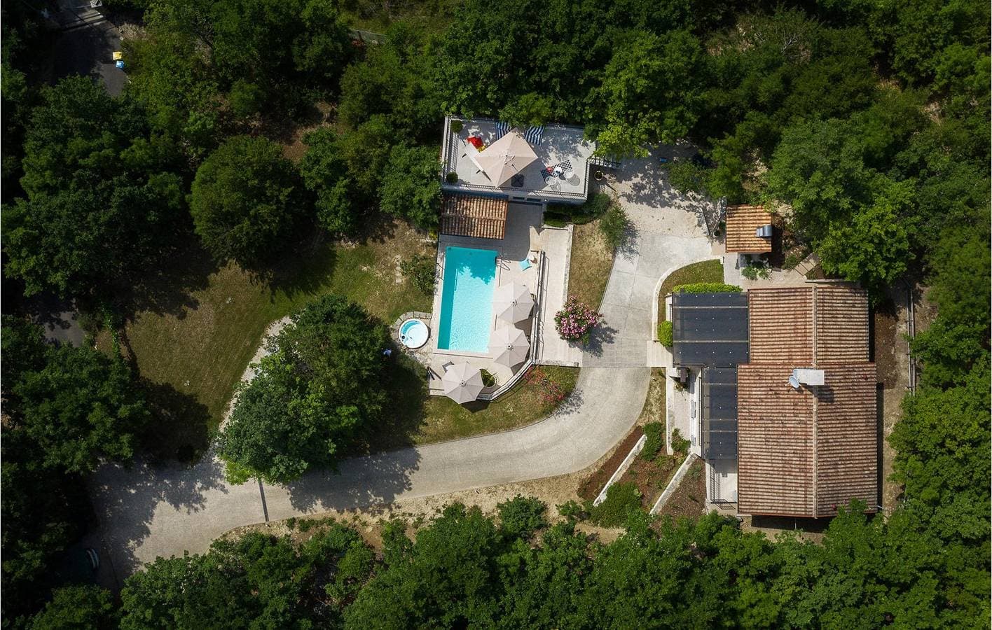 Foto 9 von 57: Charmante Unterkunft, 2 km von Pićan entfernt: 120 m² große Ferienwohnung mit Pool und WLAN
