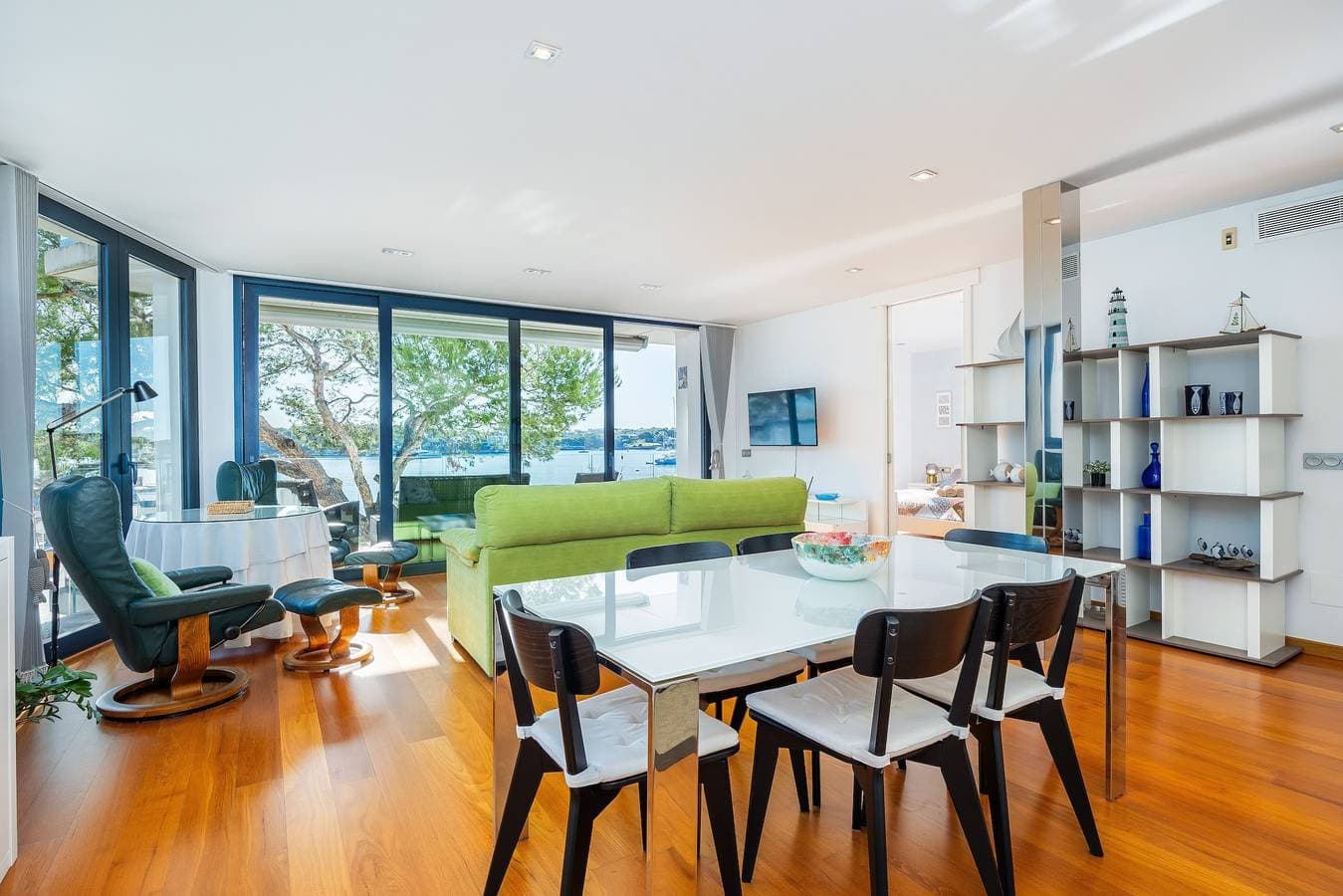 Foto 4 von 29: Ferienwohnung 'Ponent' mit Meerblick, WLAN und Klimaanlage
