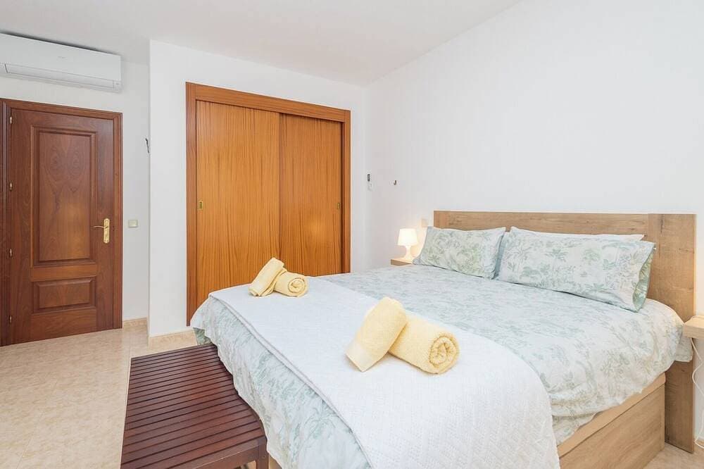 Foto 3 von 30: Penthouse in Agaete with Stunning Sea Views