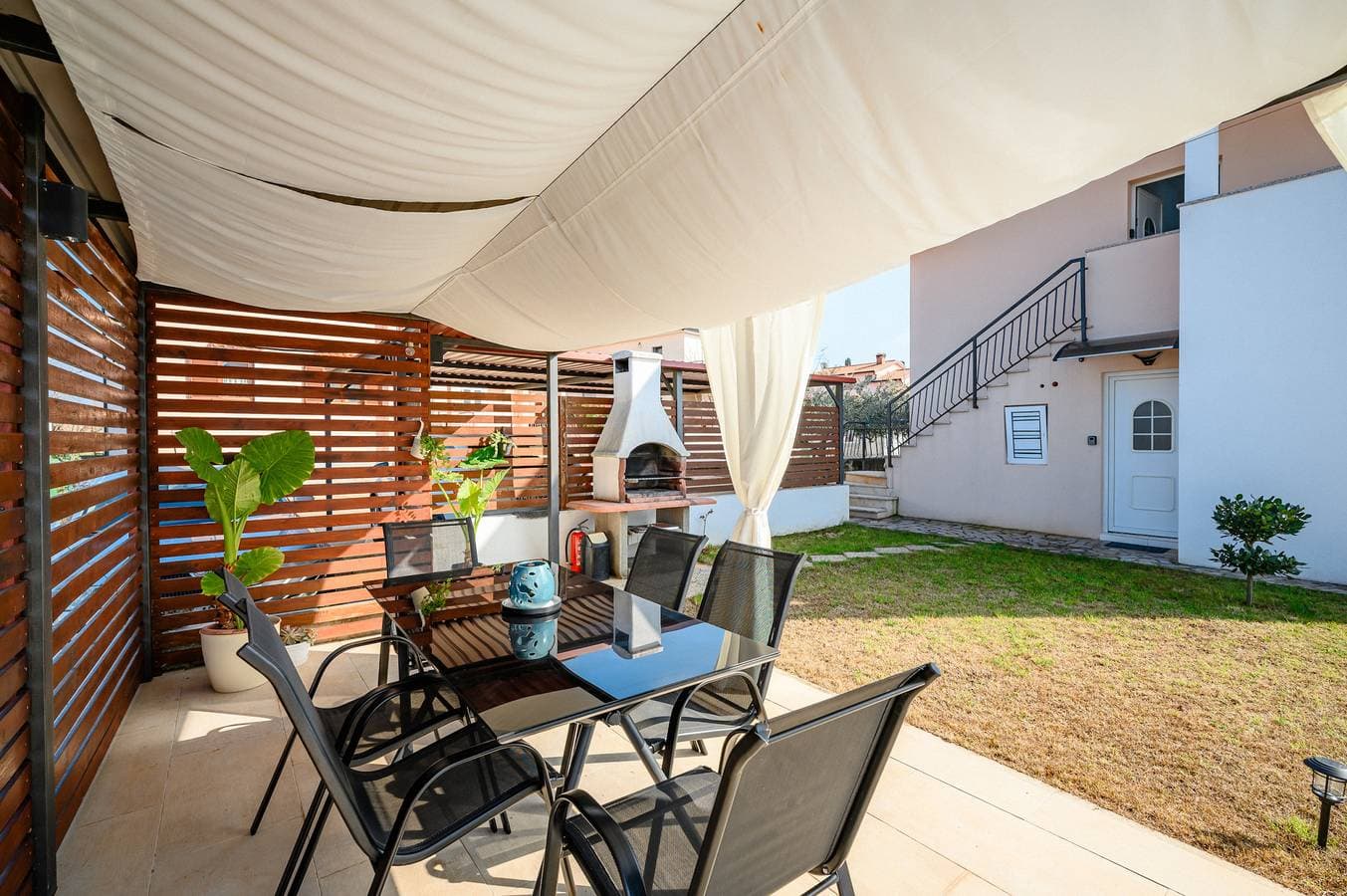 Foto 4 von 23: Charming Apartment Rose II with pool