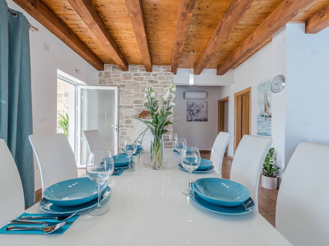 Foto 5 von 40: Private Poolvilla in Sukošan