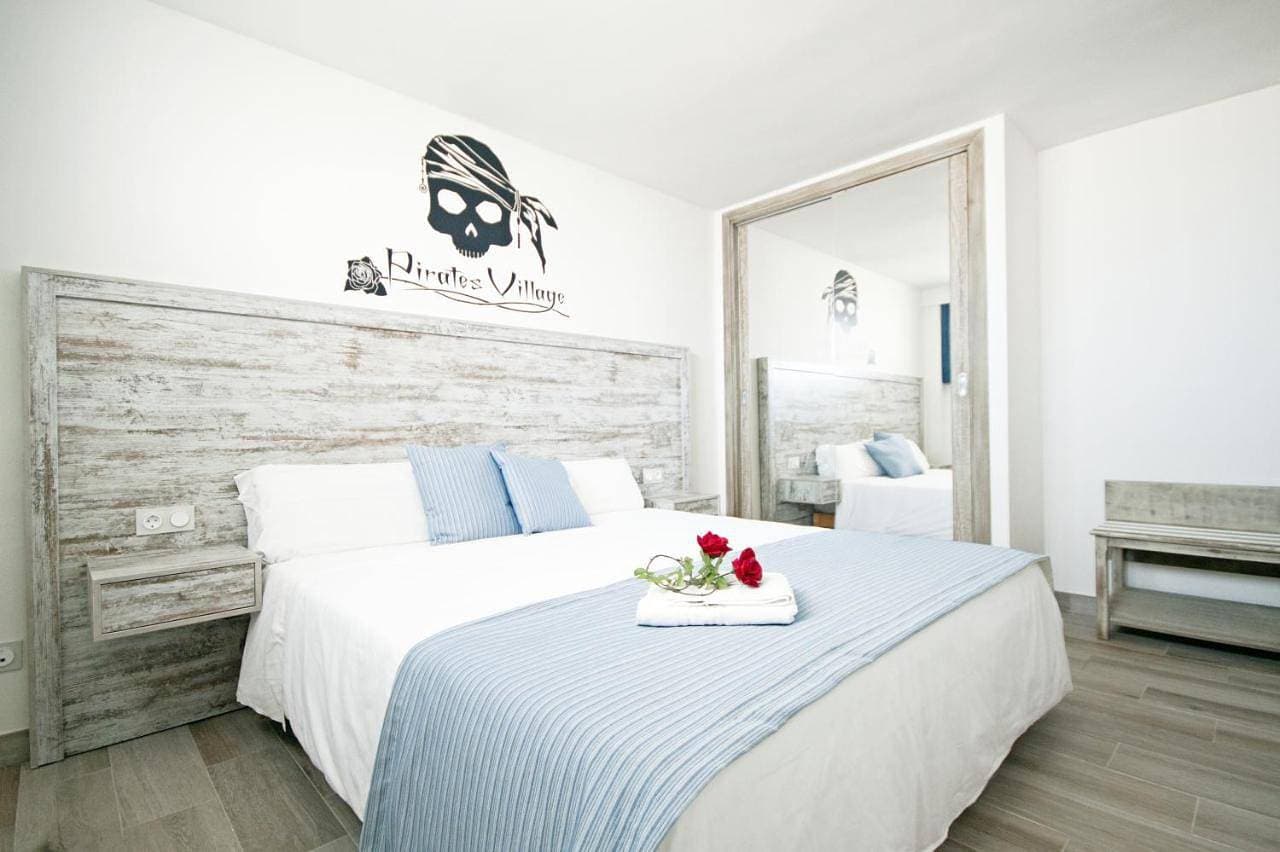 Gran Santa Ponsa Apartments 1