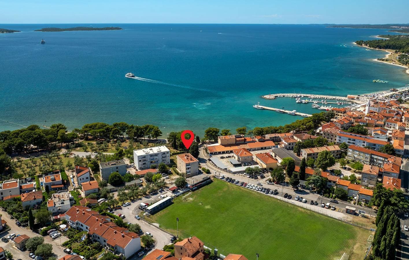 Foto 2 von 34: Gemütliche Ferienwohnung mit Meerblick in der Nähe von Fast-Food-Restaurants und 2 km von der Küste entfernt