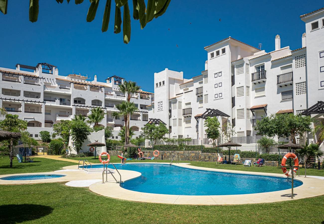 Foto 3 von 18: Residencial Duquesa 2101 Pool View