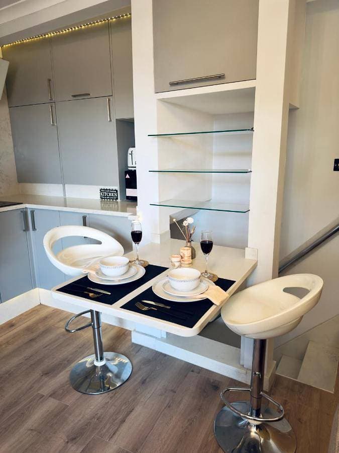 Foto 3 von 9: Double Room with Shared Bathroom