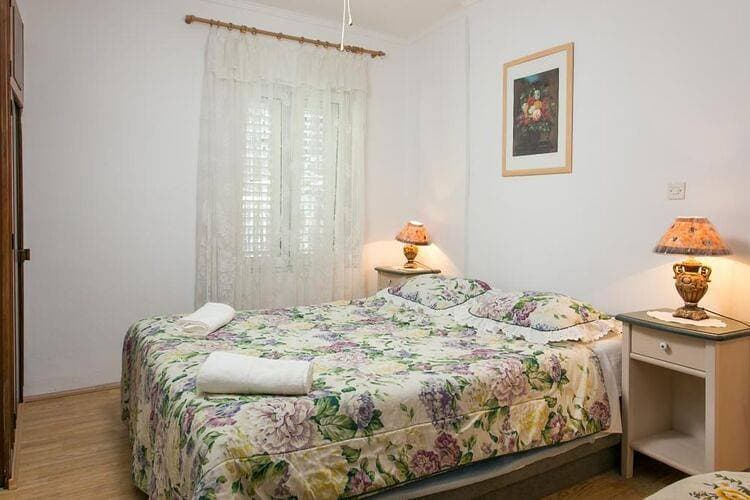 Foto 3 von 17: Guest House Kusalo- Double Room with Patio (Soba 2)