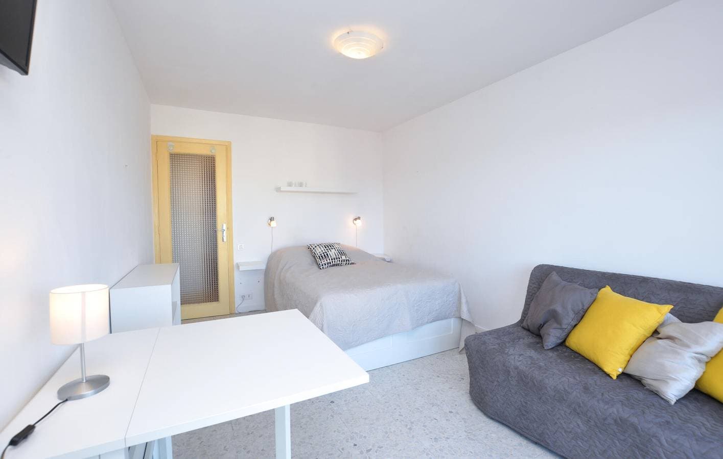 Foto 6 von 28: Gemütliche Wohnung mit Terrasse und Parkplatz, 2km bis Handi Plage