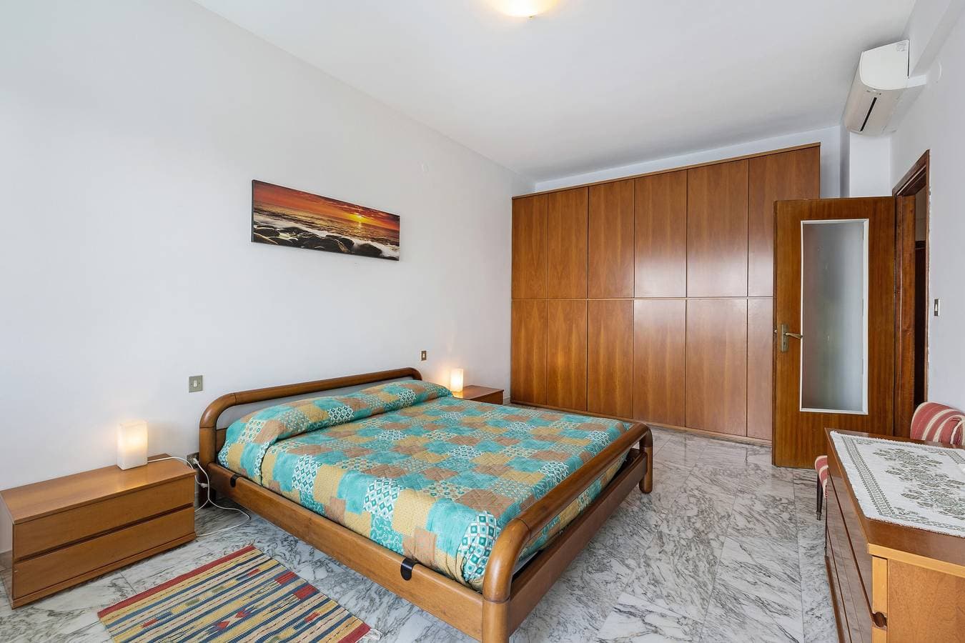 Foto 11 von 22: Haustierfreundliche Ferienwohnung Stupenda Vista Mare in Strandnähe mit Balkon und WLAN