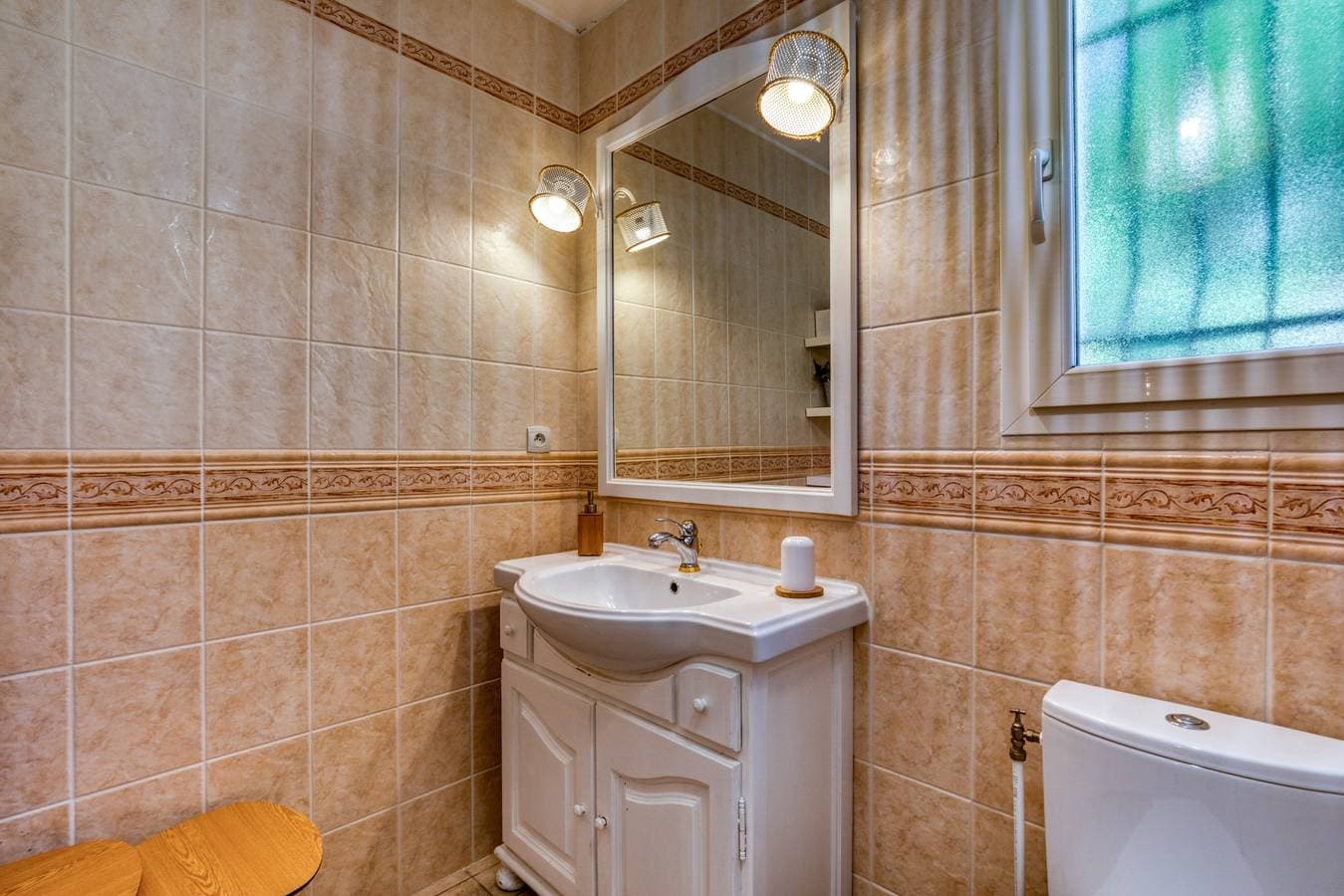 Foto 7 von 20: Gästezimmer „Les Oliviers“ mit privatem Eingang, WLAN und Klimaanlage
