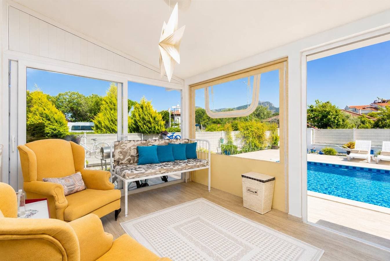 Foto 3 von 30: Villa für 9 Personen mit Terrasse