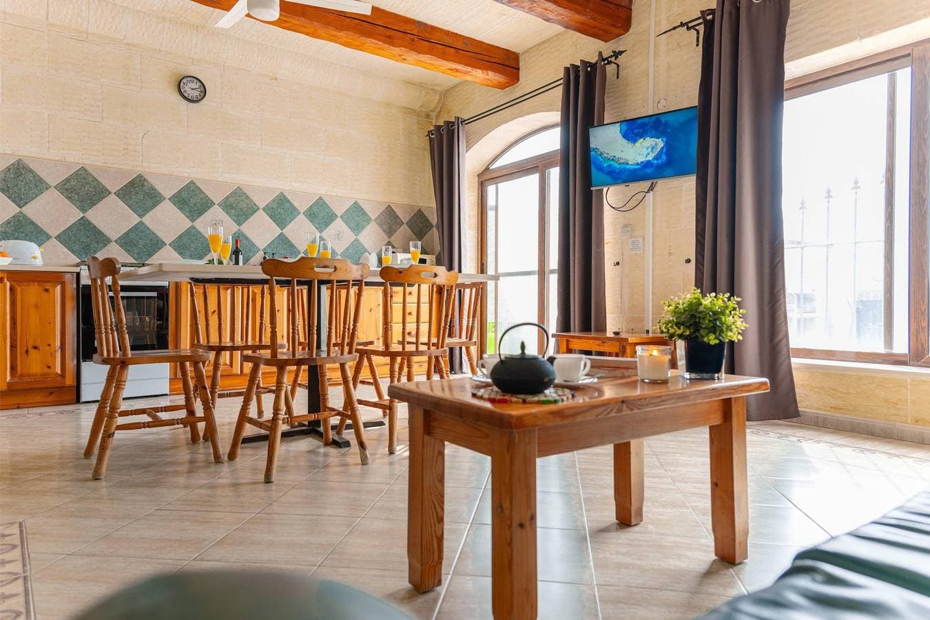 Foto 4 von 21: Villa für 6 Personen mit Balkon
