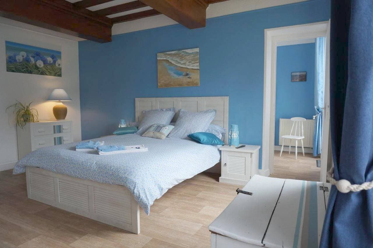 Foto 4 von 8: Double Room with Private Bathroom