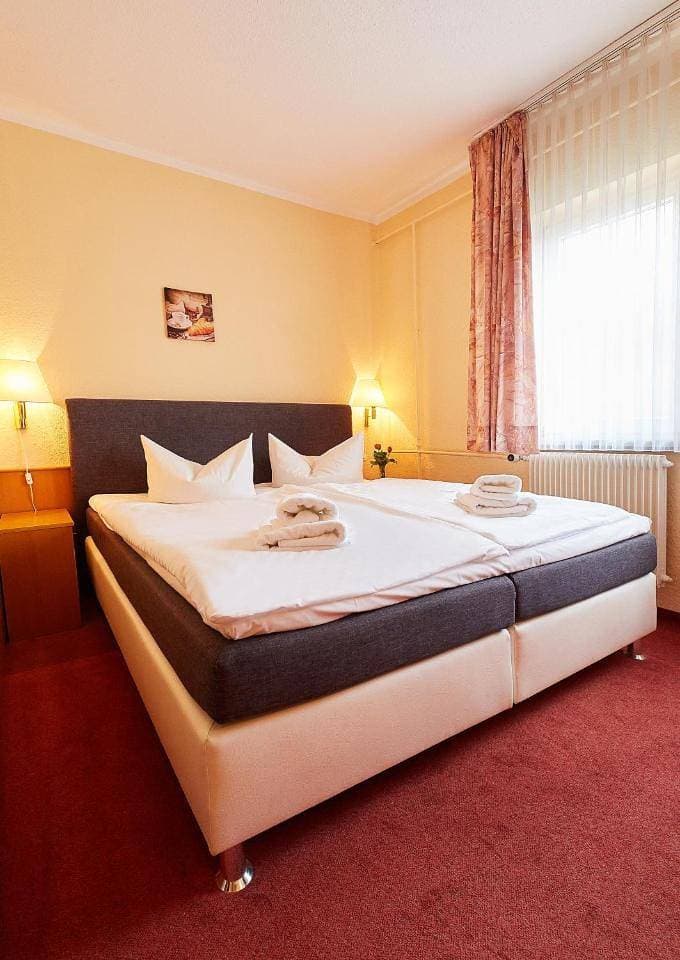 Foto 12 von 17: Economy Double Room