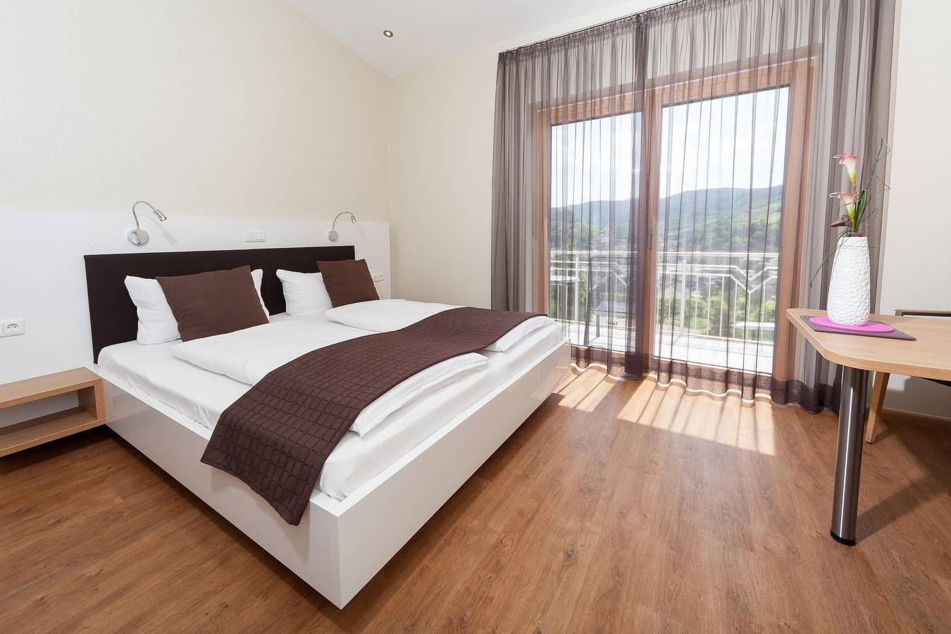Foto 9 von 15: Doppelzimmer Dusche/Wc - Balkon