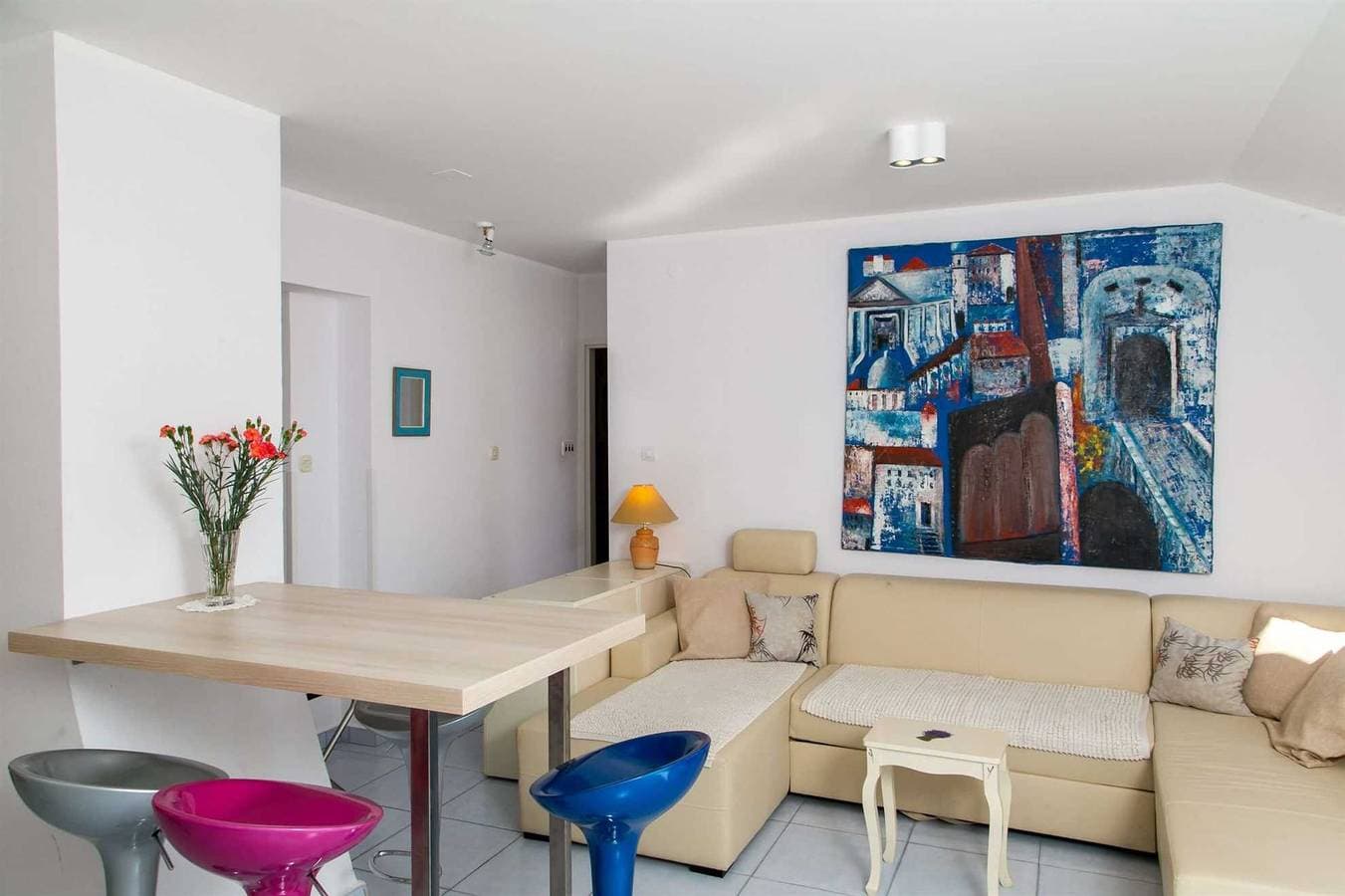 Foto 6 von 16: Mare Apartment mit einem Schlafzimmer mit Balkon und Meerblick A1