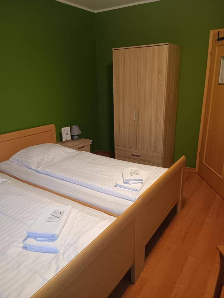 Foto 11 von 25: Double Room with Private Bathroom