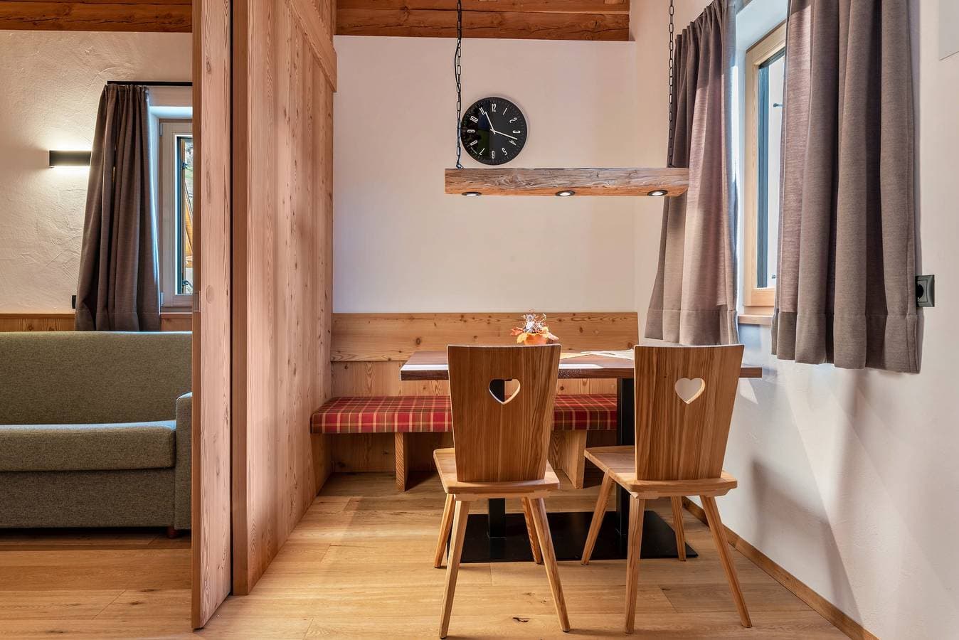 Foto 2 von 31: Ferienwohnung "Guntschöllerhof Völseggspitze" mit Bergblick, WLAN, Balkon und Garten