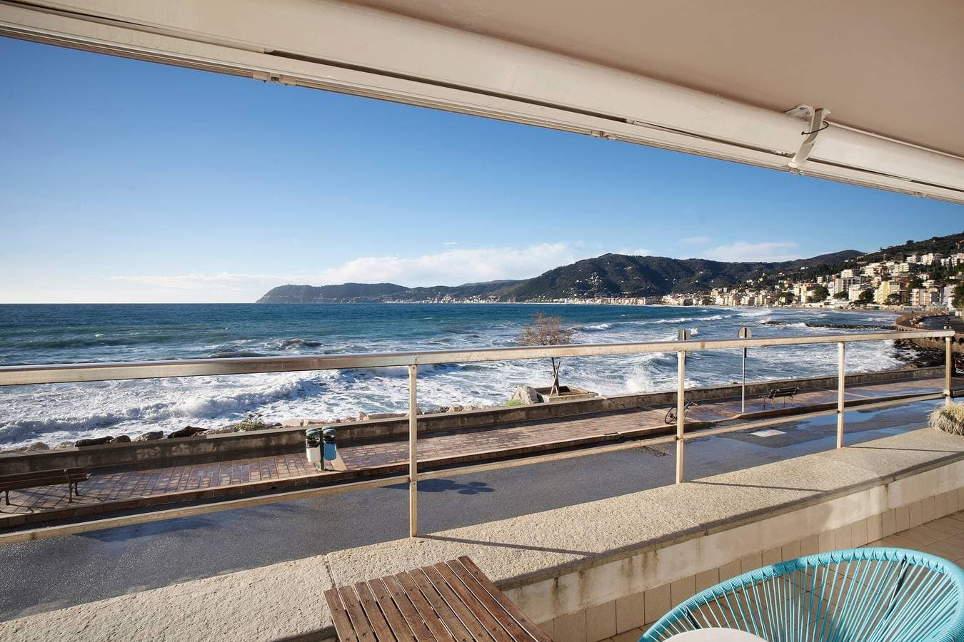 Foto 9 von 21: Ferienwohnung 'Cadorna Fronte Mare' mit Meerblick, Wi-Fi und Klimaanlage