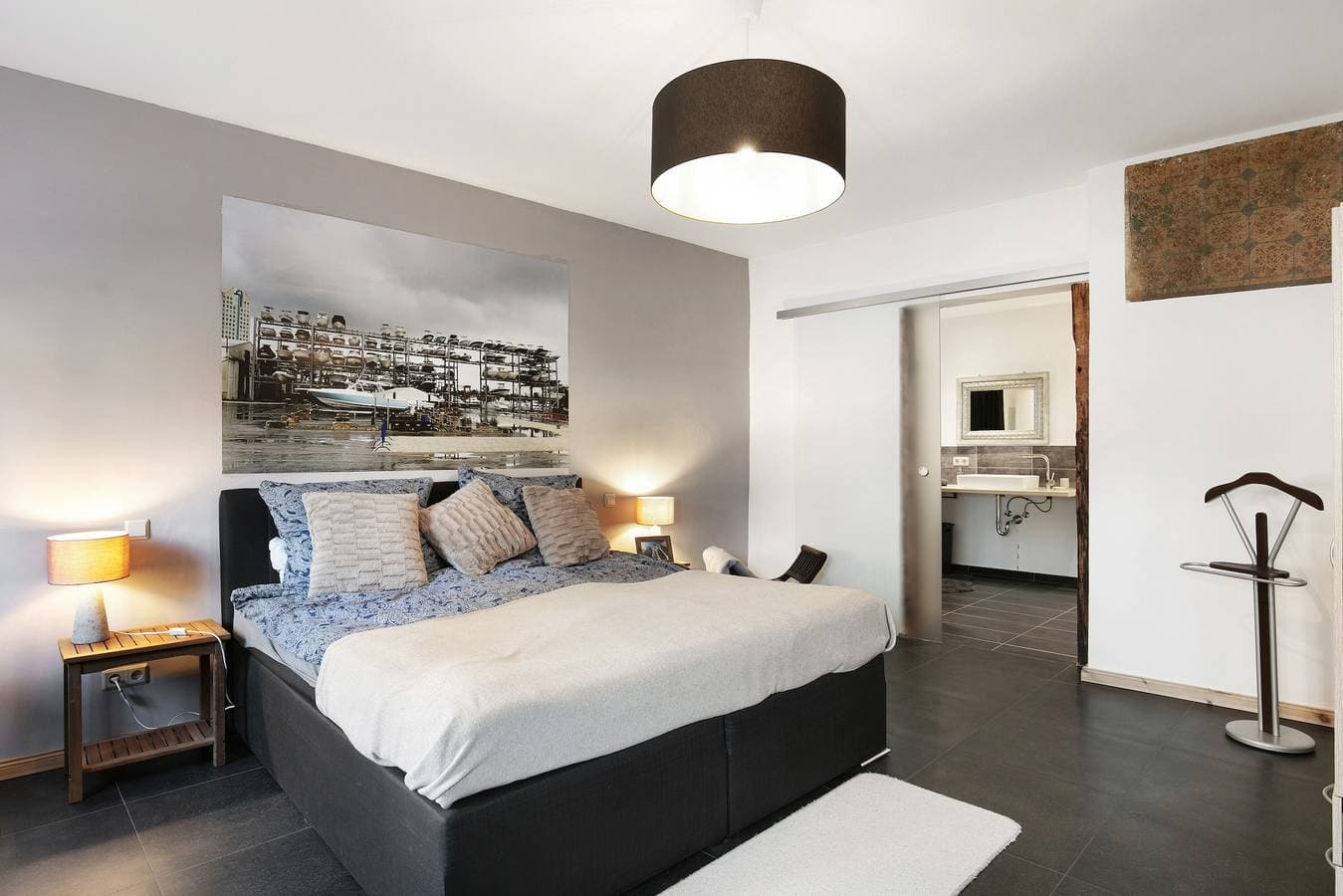 Foto 13 von 25: Ferienwohnung 'Schöne Altstadtwohnung In Neuruppin' mit Wi-Fi