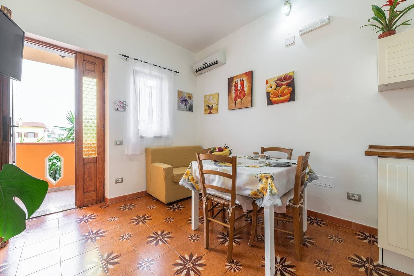 Foto 9 von 22: Ferienhaus 'Gaia Casa Vacanze' mit privater Terrasse, Balkon und Klimaanlage