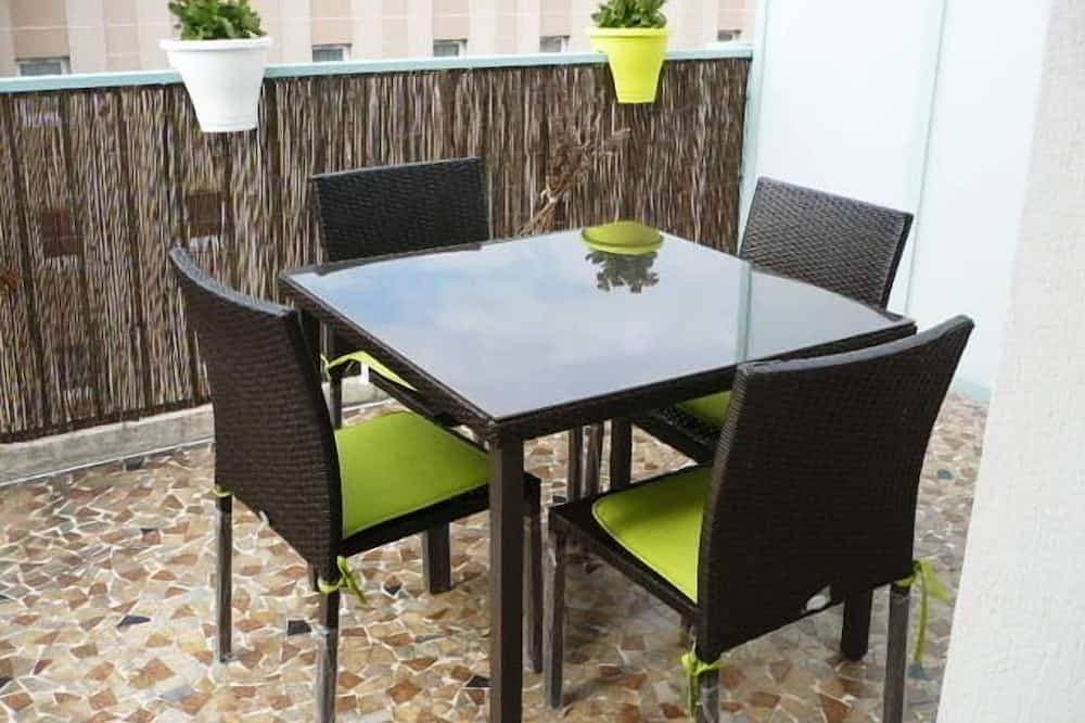 Foto 10 von 22: Schöne 2-Zimmer-Wohnung im Dachgeschoss mit Terrasse kleinen Sumpf von Nizza erneuert